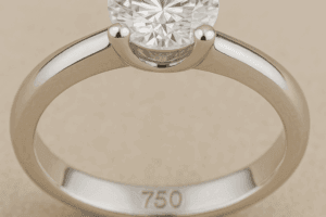 Prabavimo ženklas ant sužadėtuvių žiedo | TopDiamonds.online