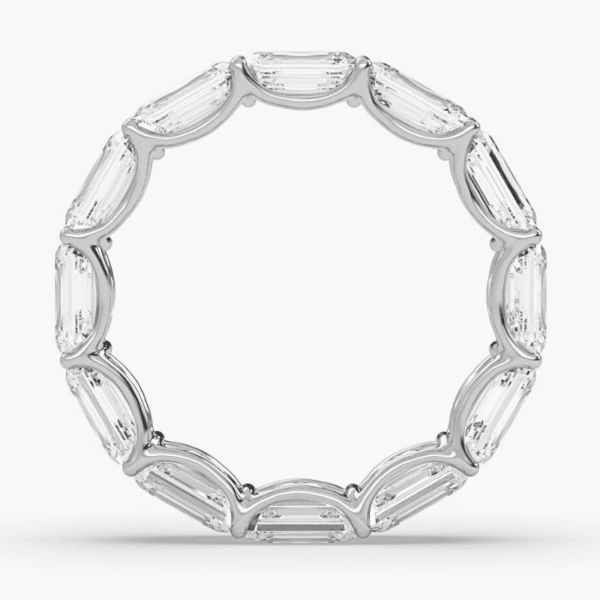 vestuvinis žiedas iš platinos - deimantinė juostelė su stačiakampio formos (emerald cut) deimantais