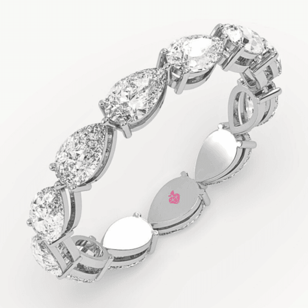 vestuvinis žiedas iš platinos - deimantinė juostelė su lašo formos deimantais