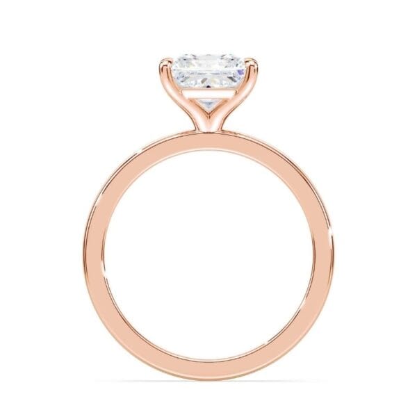 Klasikinis sužadėtuvių žiedas su deimantu iš raudono aukso - princess cut