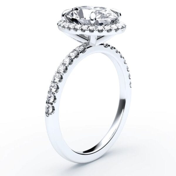 Modernus sužadėtuvių žiedas su deimantais ir halo juostele iš balto aukso arba platinos - oval cut