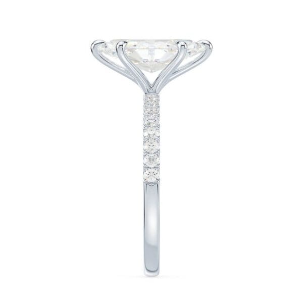 Modernus sužadėtuvių žiedas su deimantu iš balto aukso arba platinos - marquise cut