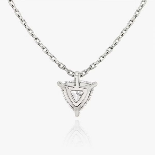 Klasikinis pakabukas su trikampės formos deimantu iš balto aukso arba platinos